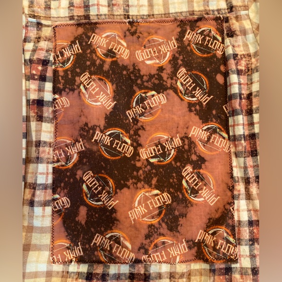 Unique OOAK Pink Floyd Oversized Flannel Women’s Size L - Picture 4 of 4